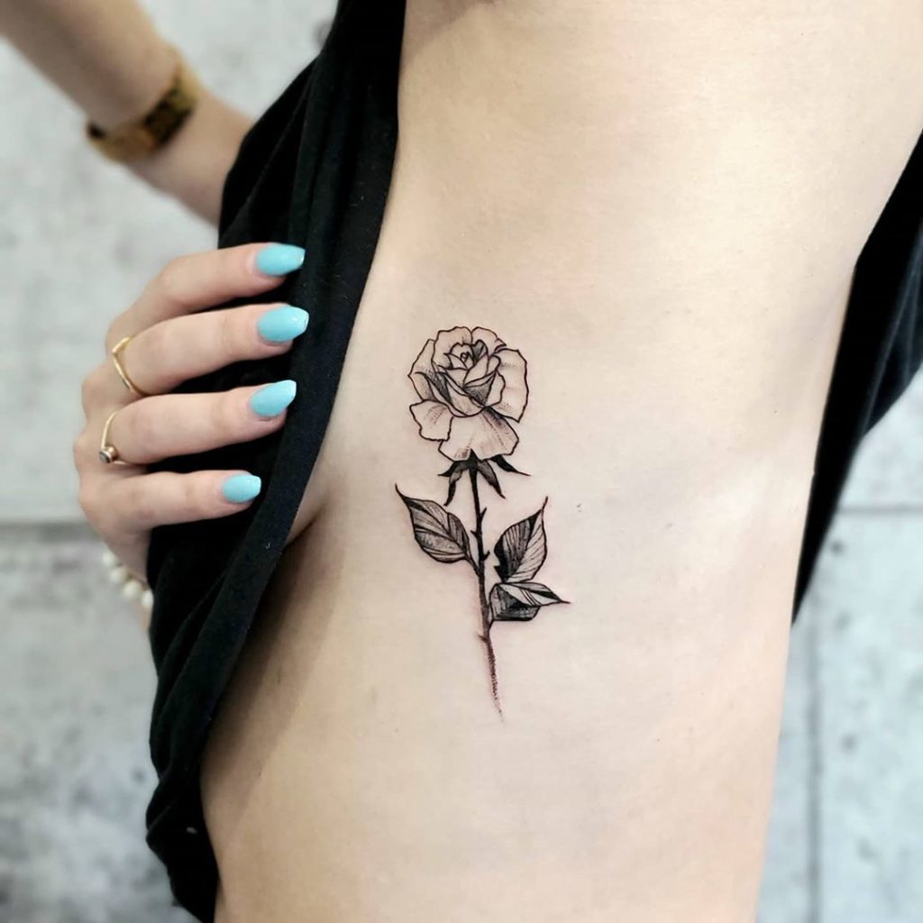 feel free to zoom in on this tiny rose tattoo from the other day! and if  you're looking for a new tattoo, then click the link in my bio!!✌🏽 |  Instagram